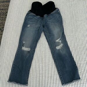 Maternity jeans size is 0